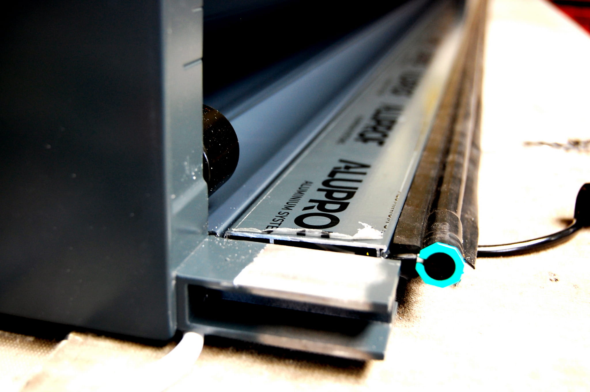 Wykrywanie przeszkosy w bramie rolowanej